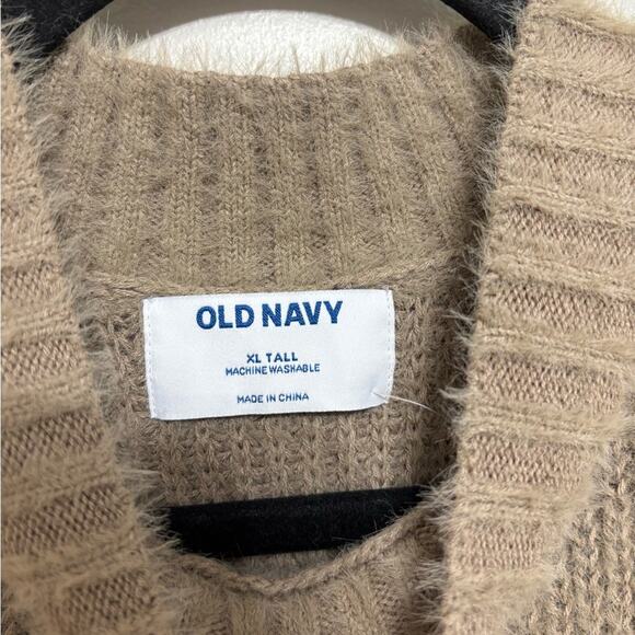 NWT Old Navy Mockneck Eyelash Sweater Tank in Sedimentary - Size XL Tall - Picture 3 of 6